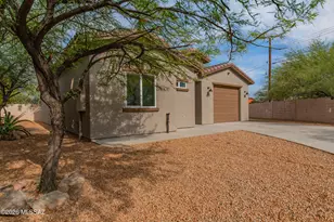 1817 S 30th Pl, Tucson, AZ 85713 - Photo 8