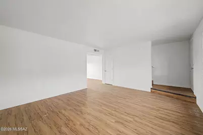 5880 S Del Moral Boulevard, Tucson, AZ 85706 - Photo 2