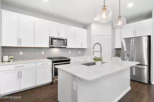 8670 N Genoa Ct, Tucson, AZ 85742 - Photo 10