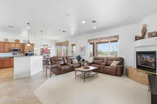 964 W Bosch Dr, Green Valley, AZ 85614 - Photo 10