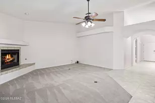 1638 N Debra Sue Pl, Tucson, AZ 85715 - Photo 14