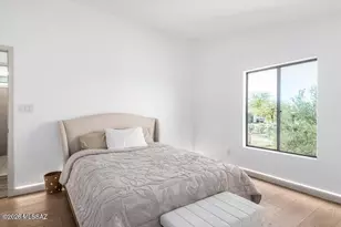 11103 W Panther Peak Dr, Tucson, AZ 85743 - Photo 18