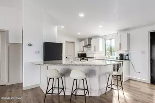 11103 W Panther Peak Dr, Tucson, AZ 85743 - Photo 14