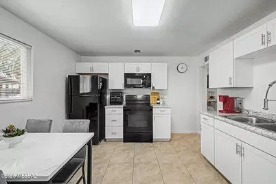 972 N Chrysler Drive, Tucson, AZ 85716 - Photo 8