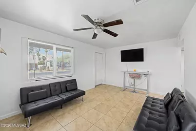972 N Chrysler Drive, Tucson, AZ 85716 - Photo 4