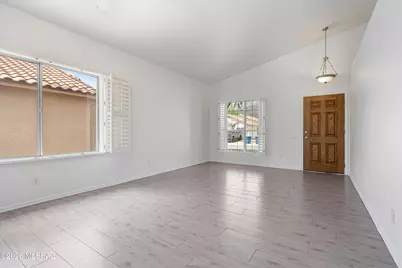 7790 E Castle Valley Way, Tucson, AZ 85750 - Photo 6