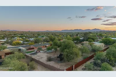 9981 N Calle Solano, Tucson, AZ 85737 - Photo 40