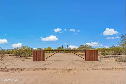 30884 E Sianna Drive, Marana, AZ 85658 - Photo 2