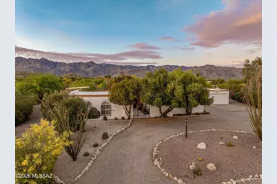 8241 E Camino Herradura, Tucson, AZ 85750 - Photo 2