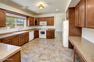 3447 N Olsen Ave, Tucson, AZ 85719 - Photo 8