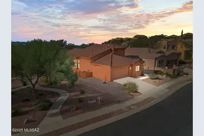 203 E Brearley Drive, Oro Valley, AZ 85737 - Photo 2
