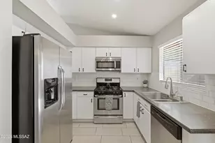 8078 N Streamside Ave, Tucson, AZ 85741 - Photo 10