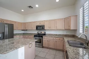 7472 W Cosmic Sky Dr, Tucson, AZ 85743 - Photo 12