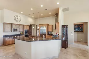 423 N Heritage Point Pl, Sahuarita, AZ 85629 - Photo 10