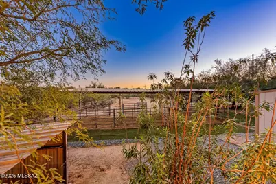 2330 N Bonanza Avenue, Tucson, AZ 85749 - Photo 38