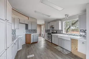 17111 S Country Club Rd, Sahuarita, AZ 85629 - Photo 14