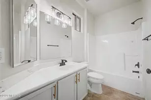 2233 W Gramercy Dr, Green Valley, AZ 85622 - Photo 20