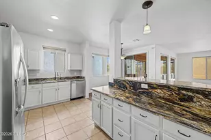 2233 W Gramercy Dr, Green Valley, AZ 85622 - Photo 10