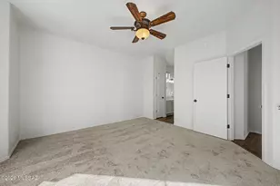 2233 W Gramercy Dr, Green Valley, AZ 85622 - Photo 14