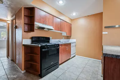 2525 N Alvernon Way #UNIT B1, Tucson, AZ 85712 - Photo 16