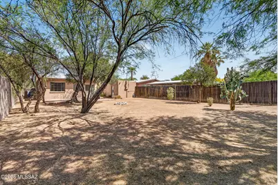 1412 E Spring Street, Tucson, AZ 85719 - Photo 36