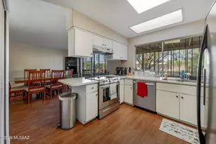 1525 S Cape Verde Pl, Tucson, AZ 85748 - Photo 12