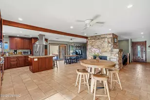 7350 S Cactus Thorn Ln, Tucson, AZ 85747 - Photo 10