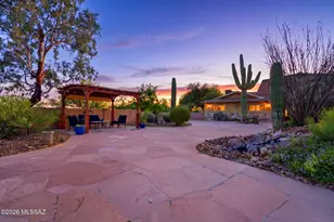 7350 S Cactus Thorn Ln, Tucson, AZ 85747 - Photo 6