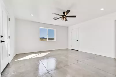 1346 S Wild Burro Trail, Benson, AZ 85602 - Photo 4