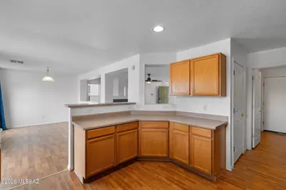 6956 S Goshawk Drive, Tucson, AZ 85756 - Photo 10