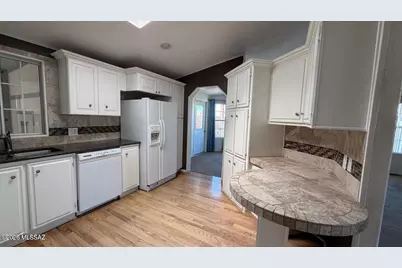 5000 E Grant Road #227, Tucson, AZ 85712 - Photo 4