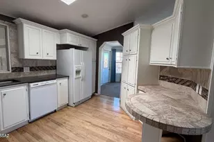 5000 E Grant Rd, Tucson, AZ 85712 - Photo 4
