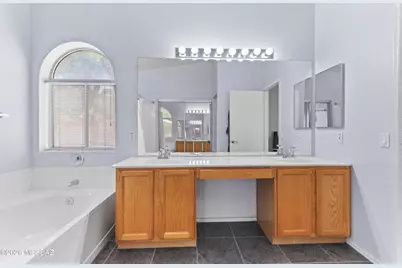 9038 N Palm Brook Drive, Tucson, AZ 85743 - Photo 30