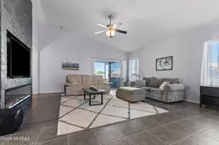 9038 N Palm Brook Dr, Tucson, AZ 85743 - Photo 10