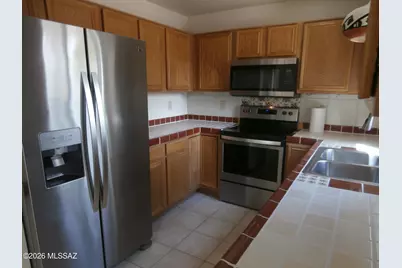 90 E Camino De Diana, Green Valley, AZ 85614 - Photo 12