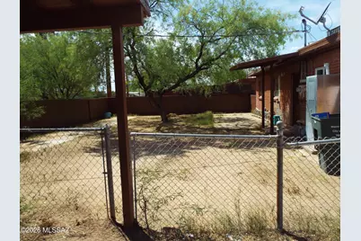 4552 E Douglas Street, Tucson, AZ 85711 - Photo 18