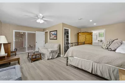 10685 E Oakwood Drive, Tucson, AZ 85749 - Photo 16