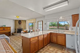 10100 E Moccasin Pl, Tucson, AZ 85749 - Photo 12