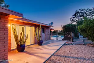 6070 W Desert Marigold Ln, Tucson, AZ 85742 - Photo 30
