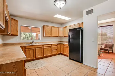 6070 W Desert Marigold Lane, Tucson, AZ 85742 - Photo 38