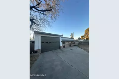 2775 N Goyette Avenue, Tucson, AZ 85712 - Photo 1