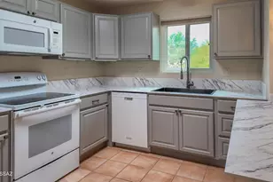 724 W Rio San Pedro, Green Valley, AZ 85614 - Photo 6