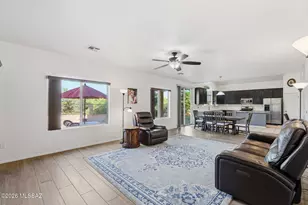 6129 S Eagles Roost Dr, Tucson, AZ 85757 - Photo 10