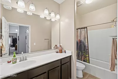301 W Vista Monte Drive, Corona de Tucson, AZ 85641 - Photo 16