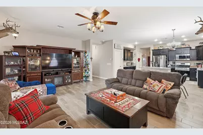 301 W Vista Monte Drive, Corona de Tucson, AZ 85641 - Photo 10
