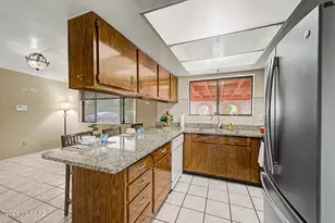 3241 S Hearthstone Dr, Tucson, AZ 85730 - Photo 18