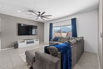 12437 W Lilliston Way, Marana, AZ 85653 - Photo 10