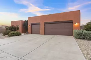 8070 W Crowned Eagle Ct, Tucson, AZ 85757 - Photo 4