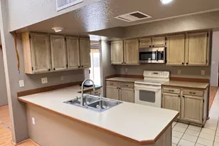 9946 E Leila Dr, Tucson, AZ 85730 - Photo 4