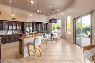 6460 N Regal Manor Dr, Tucson, AZ 85750 - Photo 14